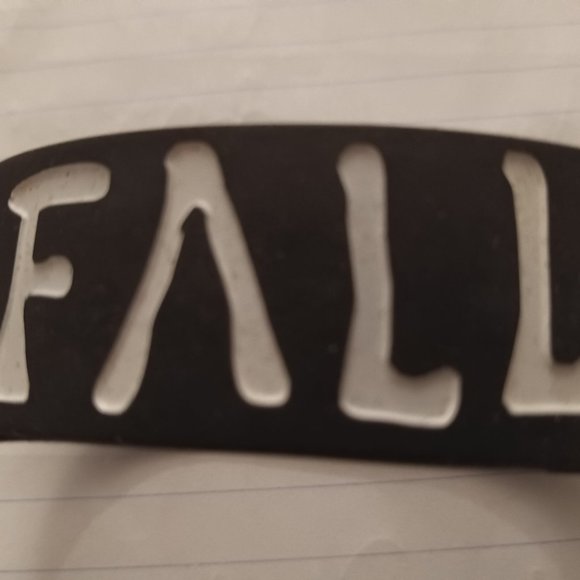 FALL OUT BOY RUBBER BAND BRACELET - Picture 1 of 3